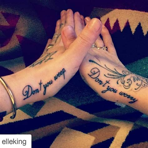 elle king butt tatoo